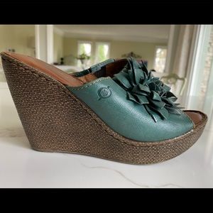 Born turquoise flower sandals (size 8)
